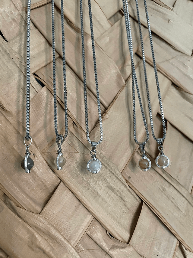 Collier « Lune Solitaire »